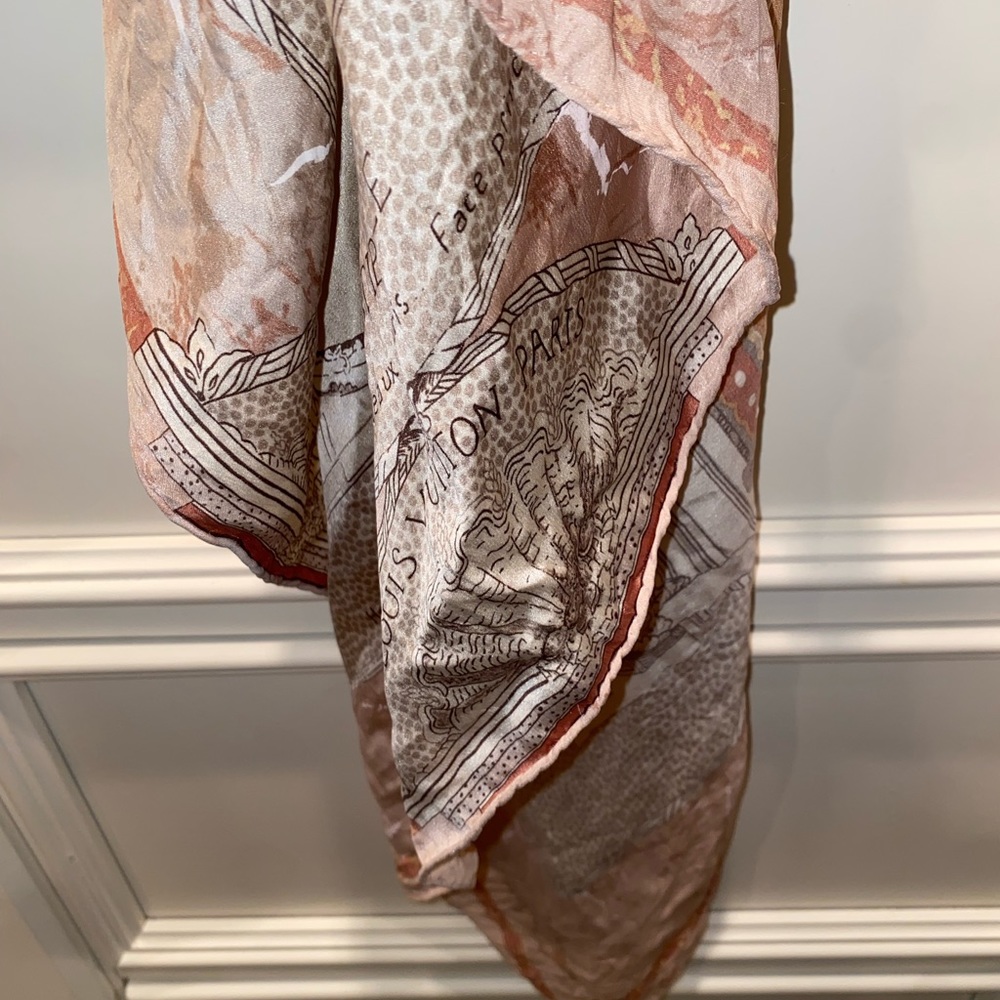 Louis Vuitton 34” Silk Scarf - Picture 6 of 6